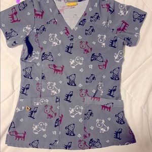 Women’s scrub top